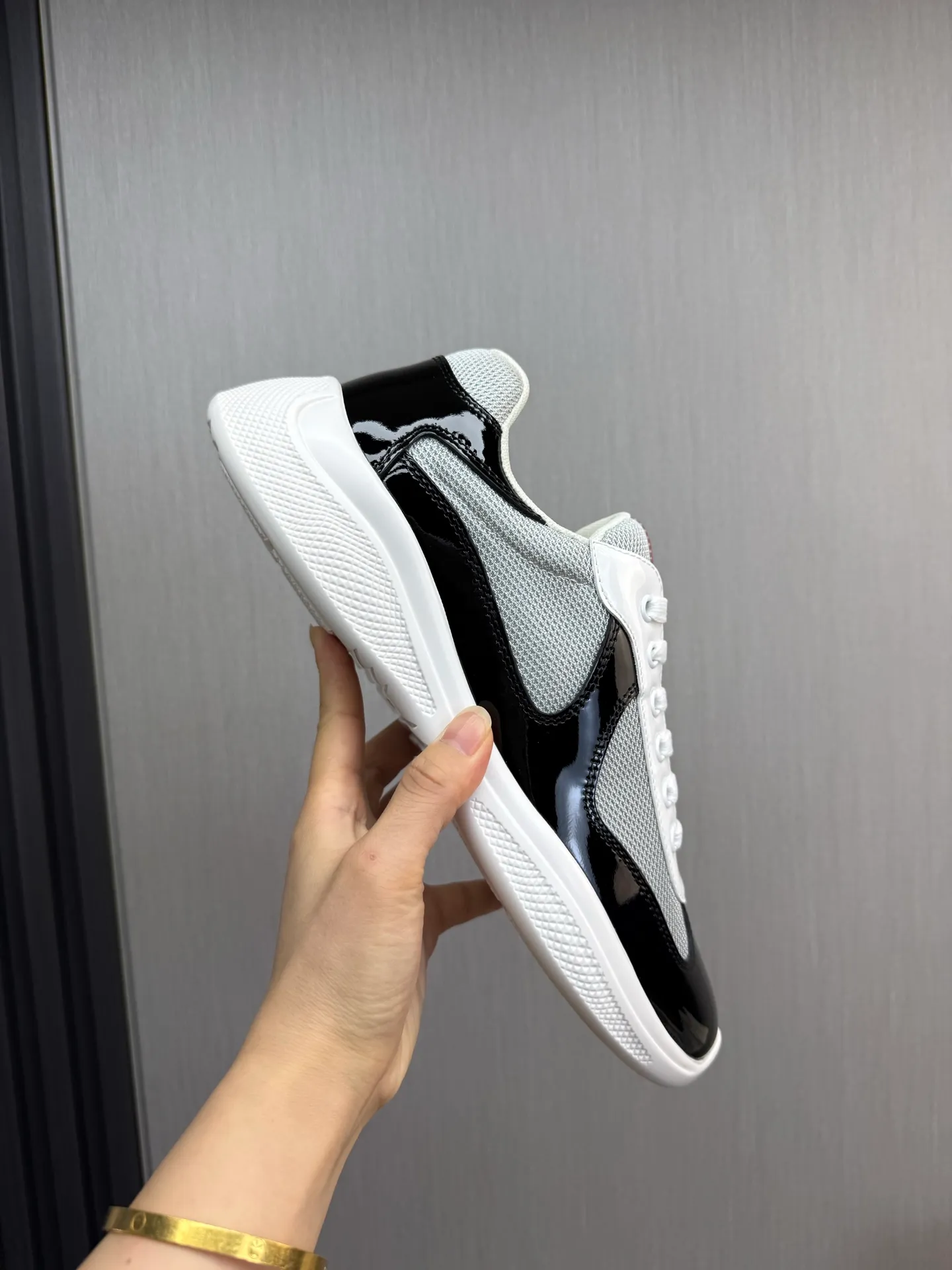 Men's shoes 640💰 [PRADA] Hot selling items🔥Must be recommended every day~~ Official website synchronized, 1:1 high quality shipments✔️ Imported cowhide fabric, rubber material + cowhide lining, original bottom, high-end airplane box packaging🎁 38-45 (38.45 custom-made, non-returnable)
